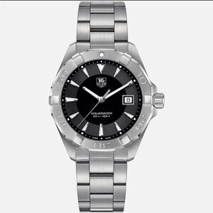 ‼️PRISTINE‼️ TAG Heuer Aquaracer Silver and Black Men's Watch